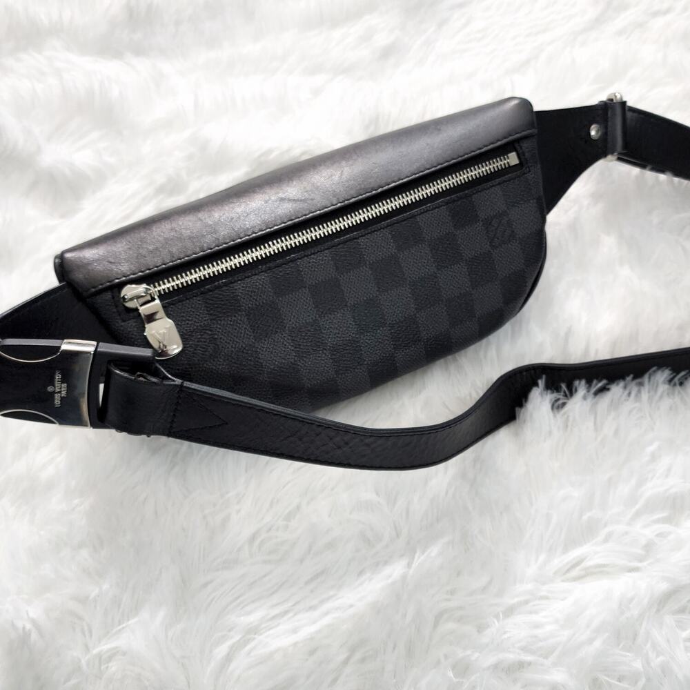 Louis Vuitton Damier Graphite Campus Bumbag Black Preloved - Picture 5 of 10
